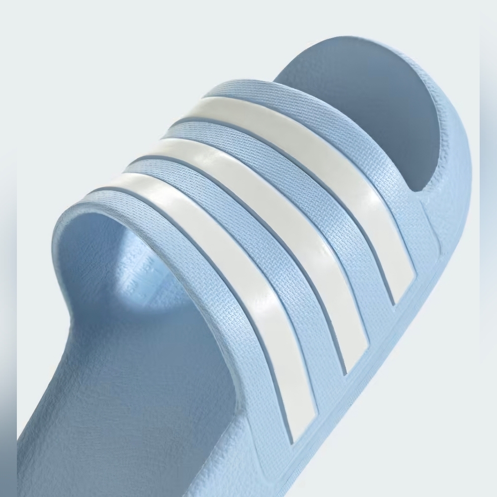 Adidas Slides‎ - Picture 8 of 9